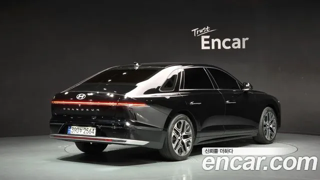 Hyundai Grandeur GN7 — Фото автомобиля 2