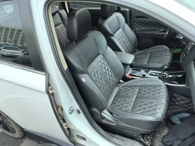 Mitsubishi Outlander — Фото автомобиля 24