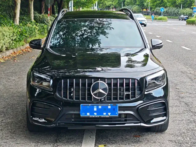 Mercedes-Benz GLB AMG — Фото автомобиля 3