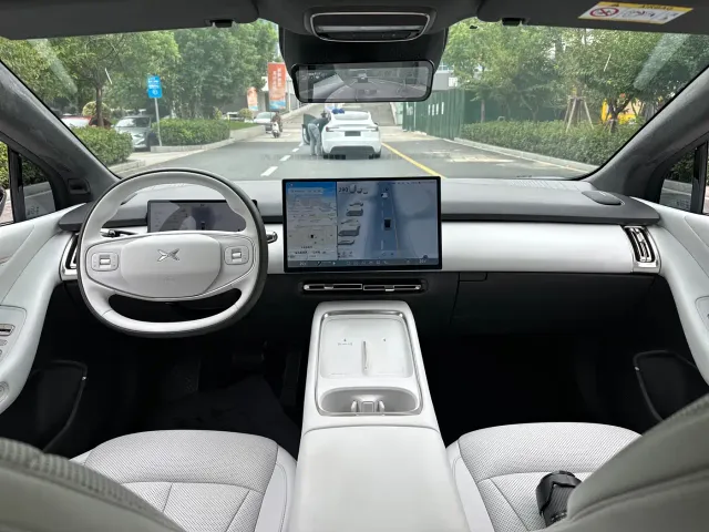 Xpeng P7+ — Фото автомобиля 17