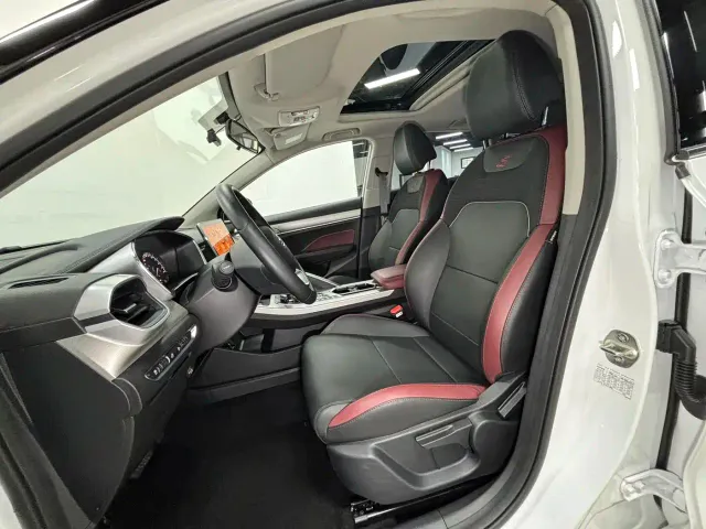 Geely Binyue — Фото автомобиля 8