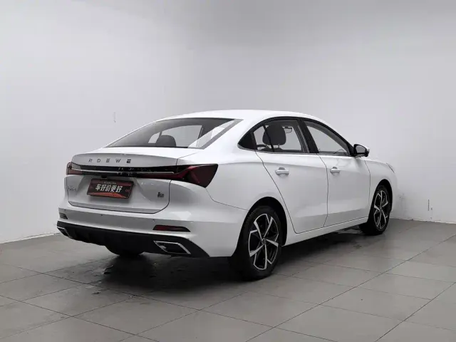 Roewe i5 — Фото автомобиля 2