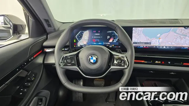 BMW 5-Series — Фото автомобиля 12