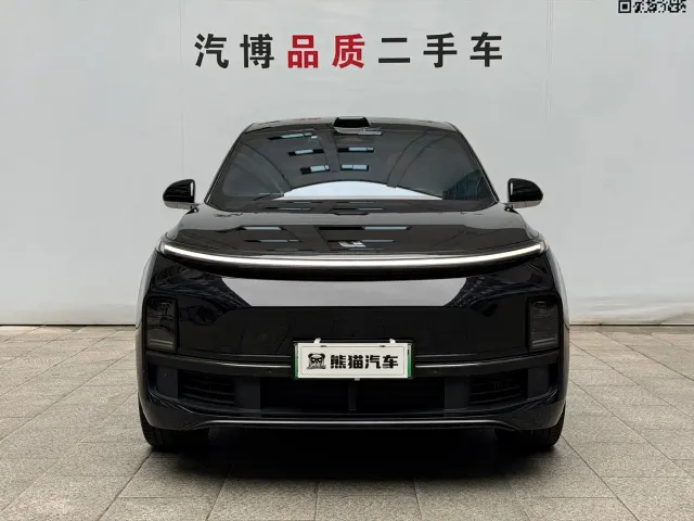 Li Auto L8 — Фото автомобиля 2