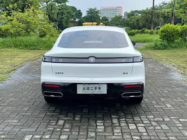 Changan Eado — Фото автомобиля 5