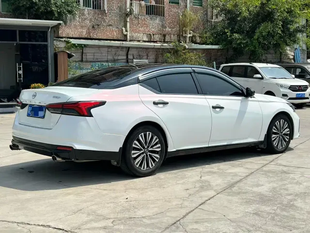 Nissan Teana — Фото автомобиля 7