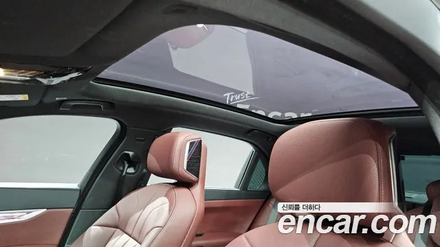 BMW 7-Series — Фото автомобиля 30