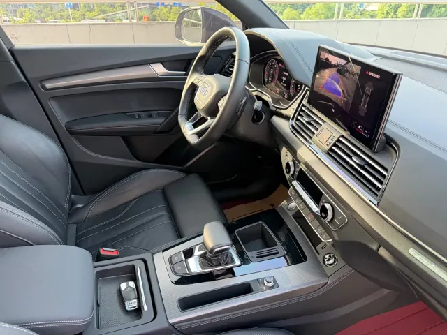 Audi Q5L — Фото автомобиля 7