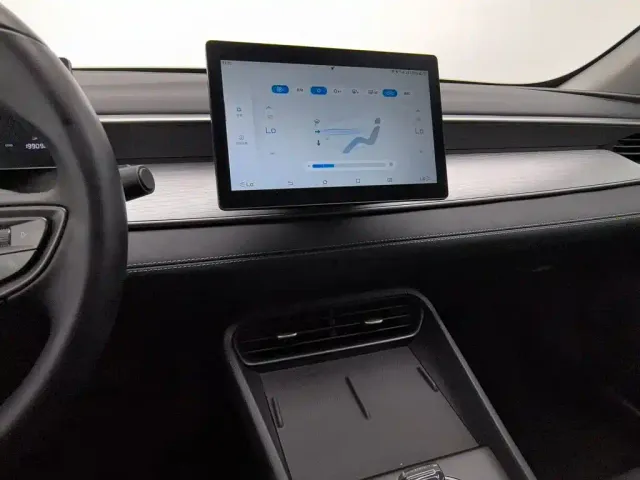 BYD Seal 05 DM-i — Фото автомобиля 12