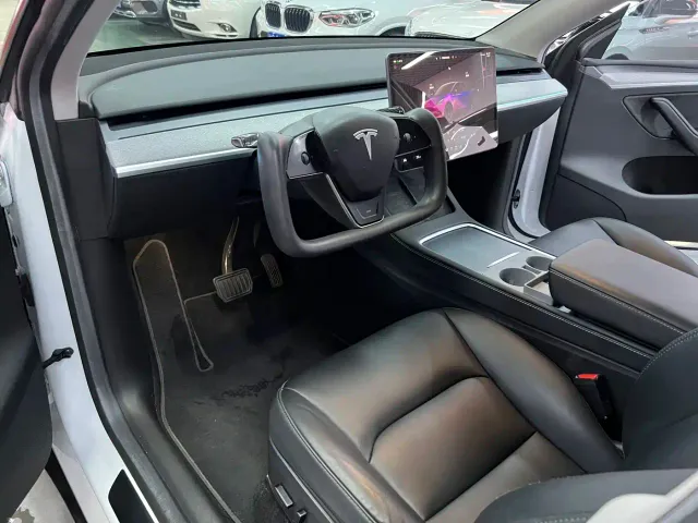 Tesla Model Y 2022 Facelift Rear-Wheel Drive Version — Фото автомобиля 7