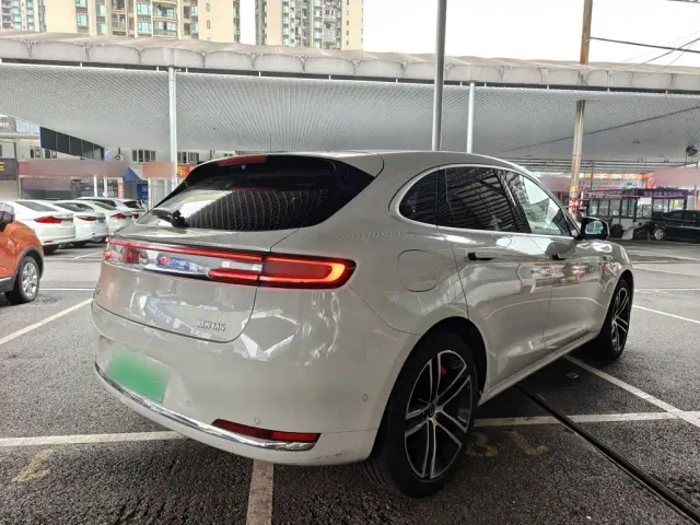 Aito M5 — Фото автомобиля 6
