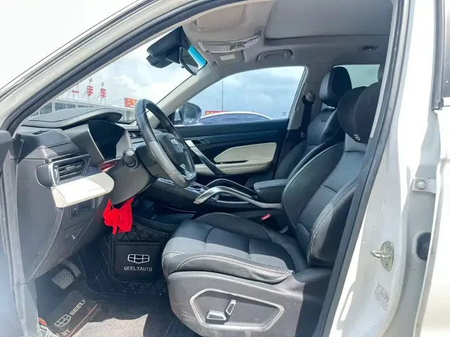 Geely Boyue — Фото автомобиля 3