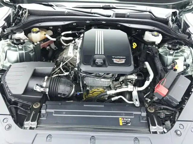 Cadillac CT5 — Фото автомобиля 10