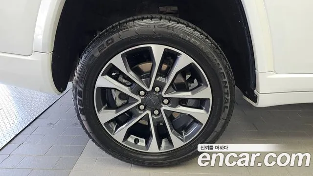 Jeep Cherokee WL — Фото автомобиля 5