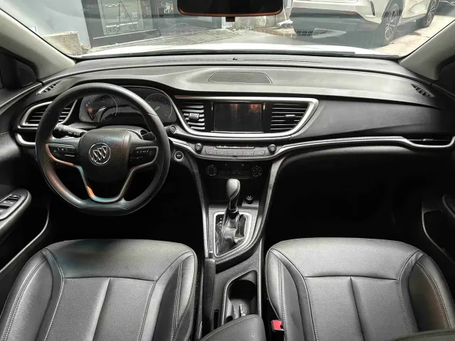 Buick Excelle — Фото автомобиля 6