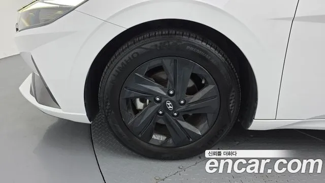 Hyundai AVANTE Avante (CN7) — Фото автомобиля 5