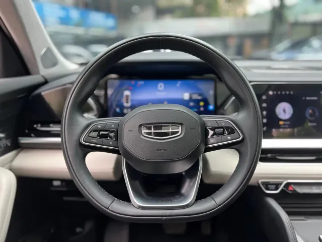 Geely Xingyue L — Фото автомобиля 15