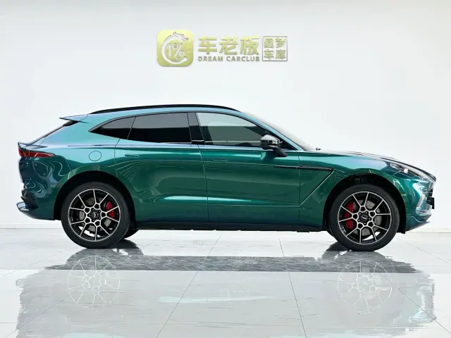 Aston Martin DBX — Фото автомобиля 7