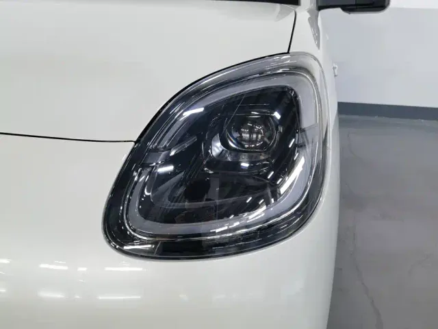 Wuling Hongguang Mini EV — Фото автомобиля 7