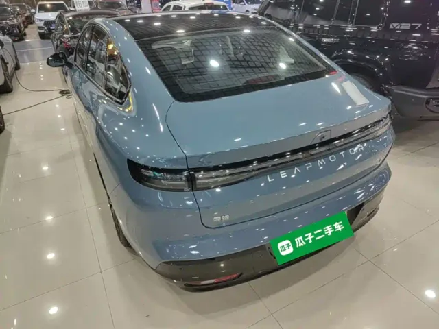 Leapmotor B01 — Фото автомобиля 4