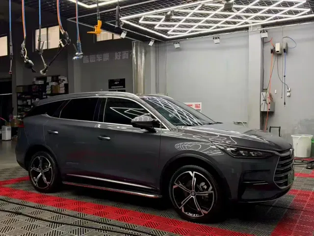 BYD Tang — Фото автомобиля 5