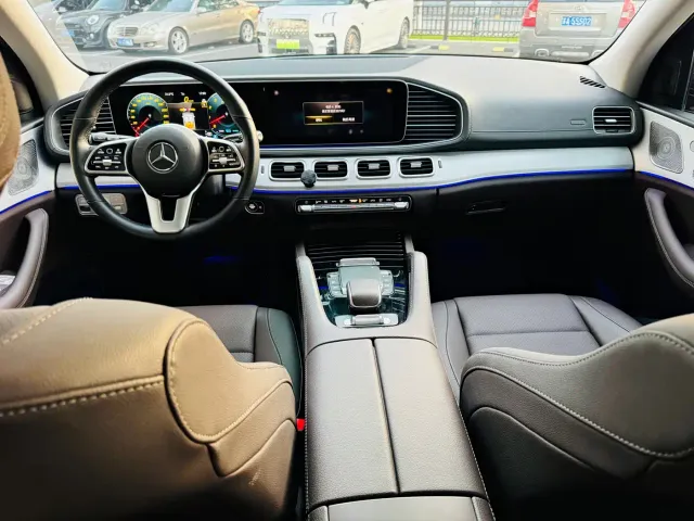 Mercedes-Benz GLE-Class — Фото автомобиля 10
