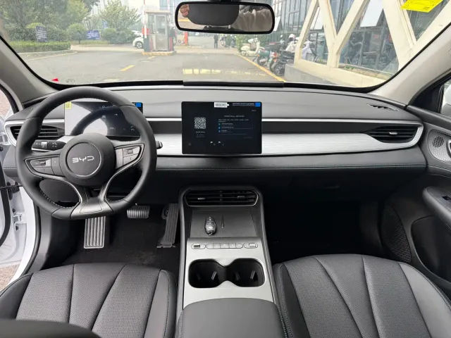 BYD Seal 05 DM-i — Фото автомобиля 6