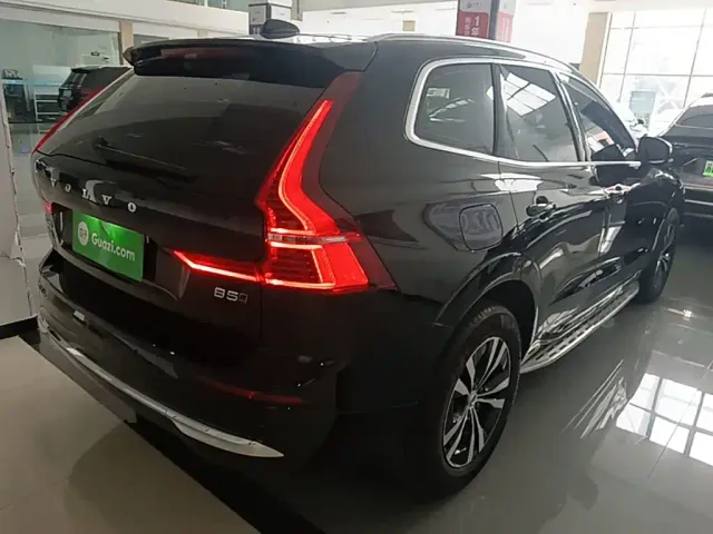Volvo XC60 — Фото автомобиля 6