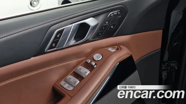 BMW X7 — Фото автомобиля 17