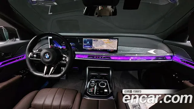 BMW 7-Series 7 серия (G70) 740i sDrive M Sport — Фото автомобиля 7