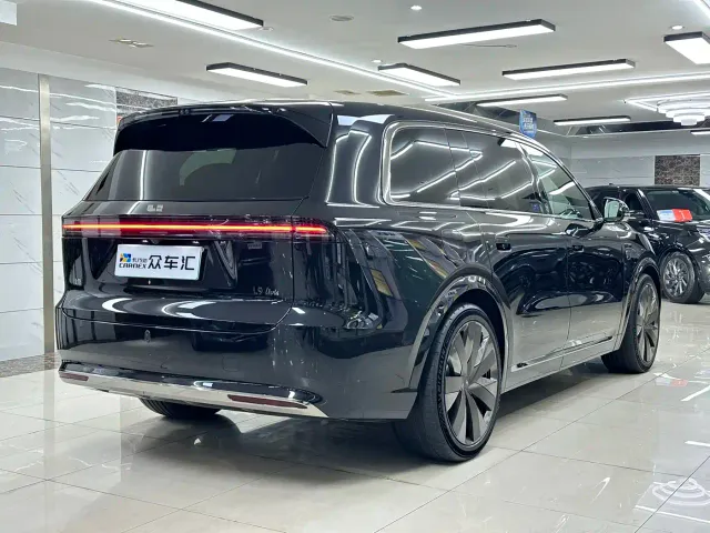 Li Auto L9 — Фото автомобиля 6