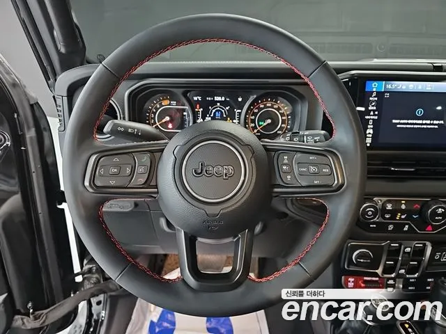Jeep Wrangler — Фото автомобиля 11