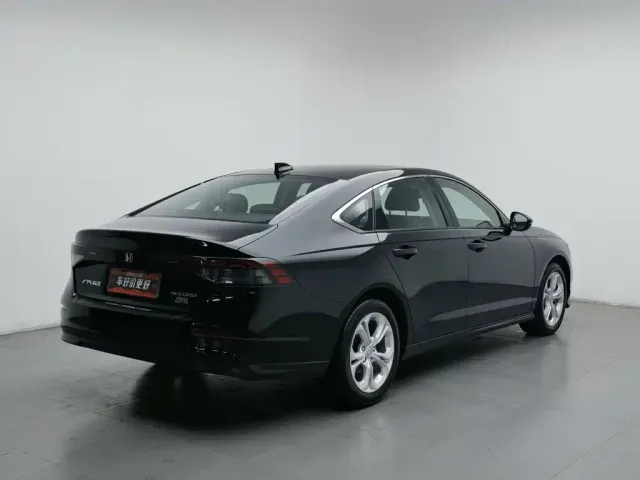 Honda Accord — Фото автомобиля 2