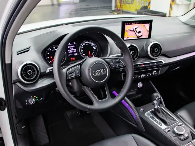 Audi Q2L — Фото автомобиля 5