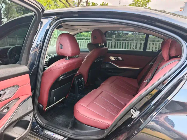 BMW 3 Series — Фото автомобиля 5