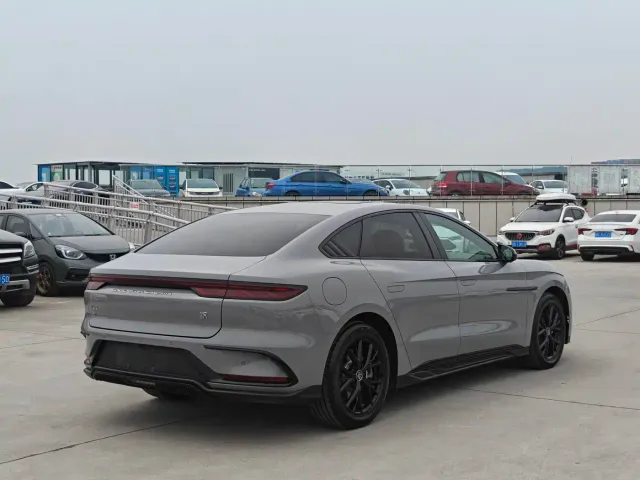 BYD Han — Фото автомобиля 4