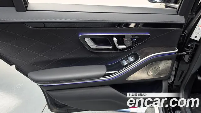 Mercedes-Benz S-Class — Фото автомобиля 14
