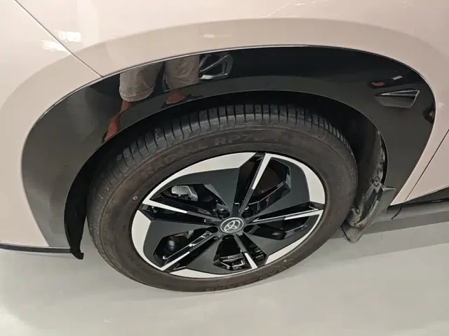Toyota BoZhi 3X — Фото автомобиля 22