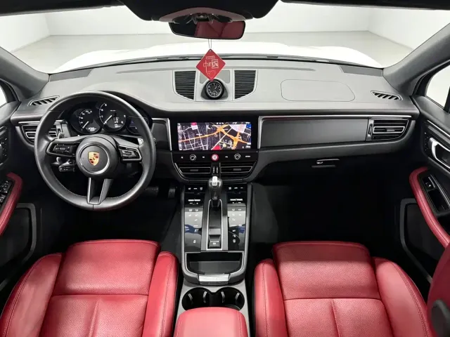 Porsche Macan — Фото автомобиля 9