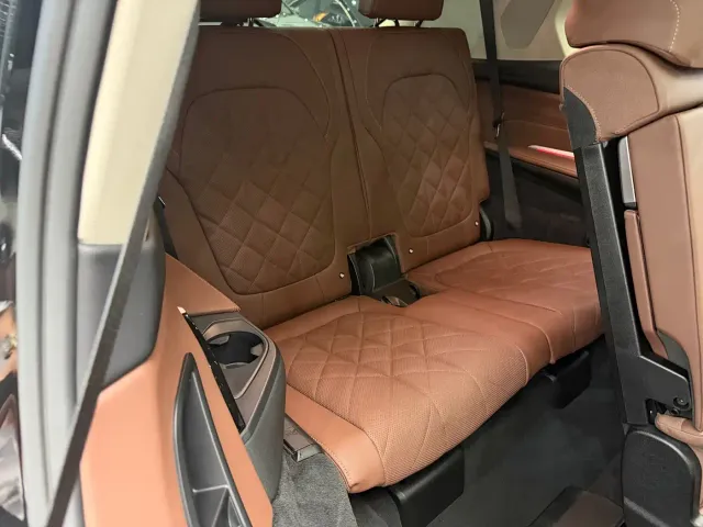 BMW X7 — Фото автомобиля 12