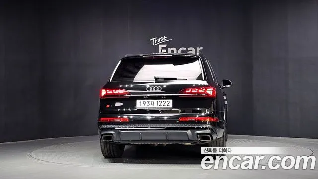 Audi Q7 55 TFSI quattro Premium — Фото автомобиля 4