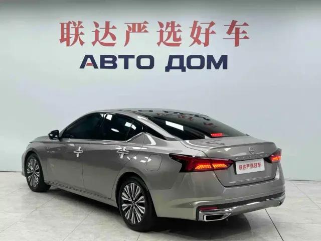 Nissan Teana — Фото автомобиля 4