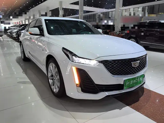 Cadillac CT5 — Фото автомобиля 3
