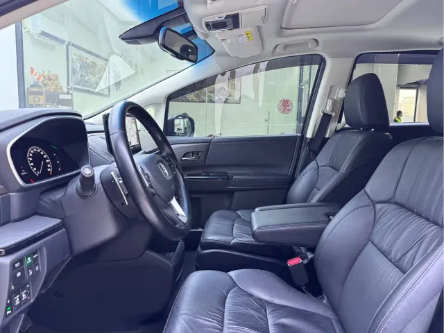 Honda Odyssey — Фото автомобиля 4