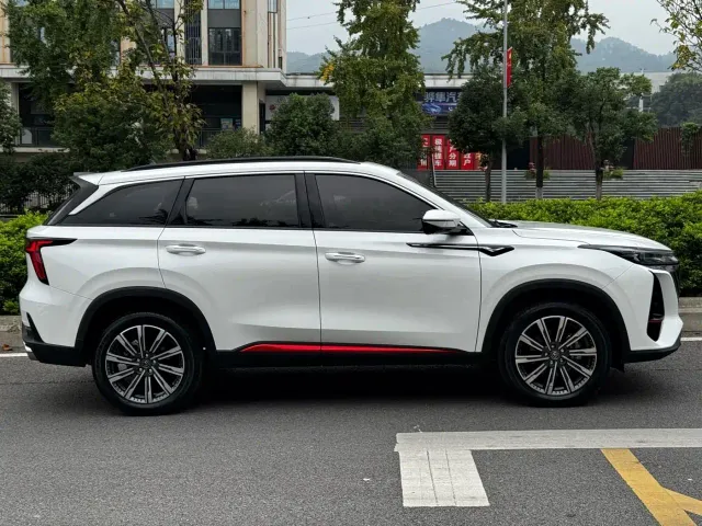 Changan CS75 Plus — Фото автомобиля 29