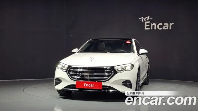 Mercedes-Benz E-Class E-класс W214 E300 4MATIC Exclusive — Фото автомобиля 2