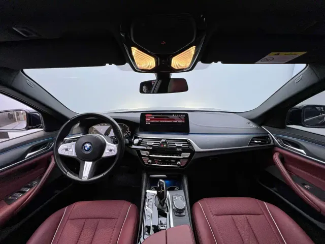BMW 5 Series — Фото автомобиля 9