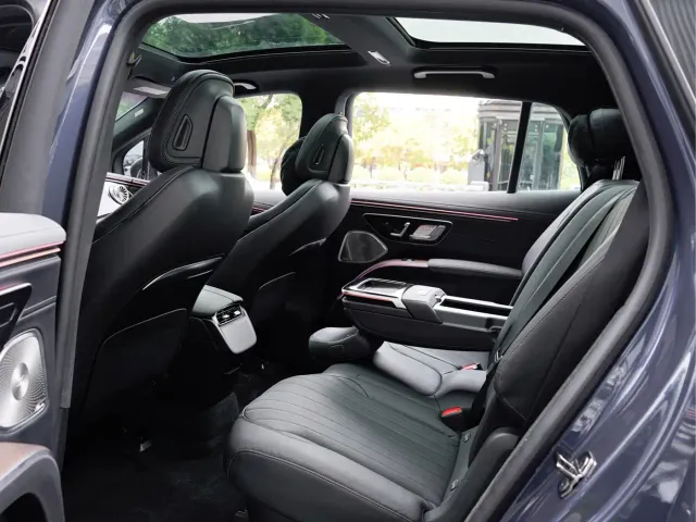 Mercedes-Benz EQS SUV — Фото автомобиля 11