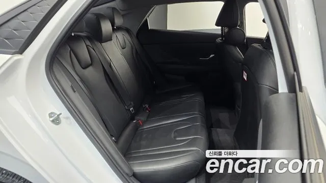 Hyundai AVANTE Новый Avante (CN7) — Фото автомобиля 10