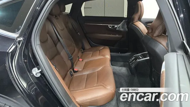 Volvo S90 — Фото автомобиля 17